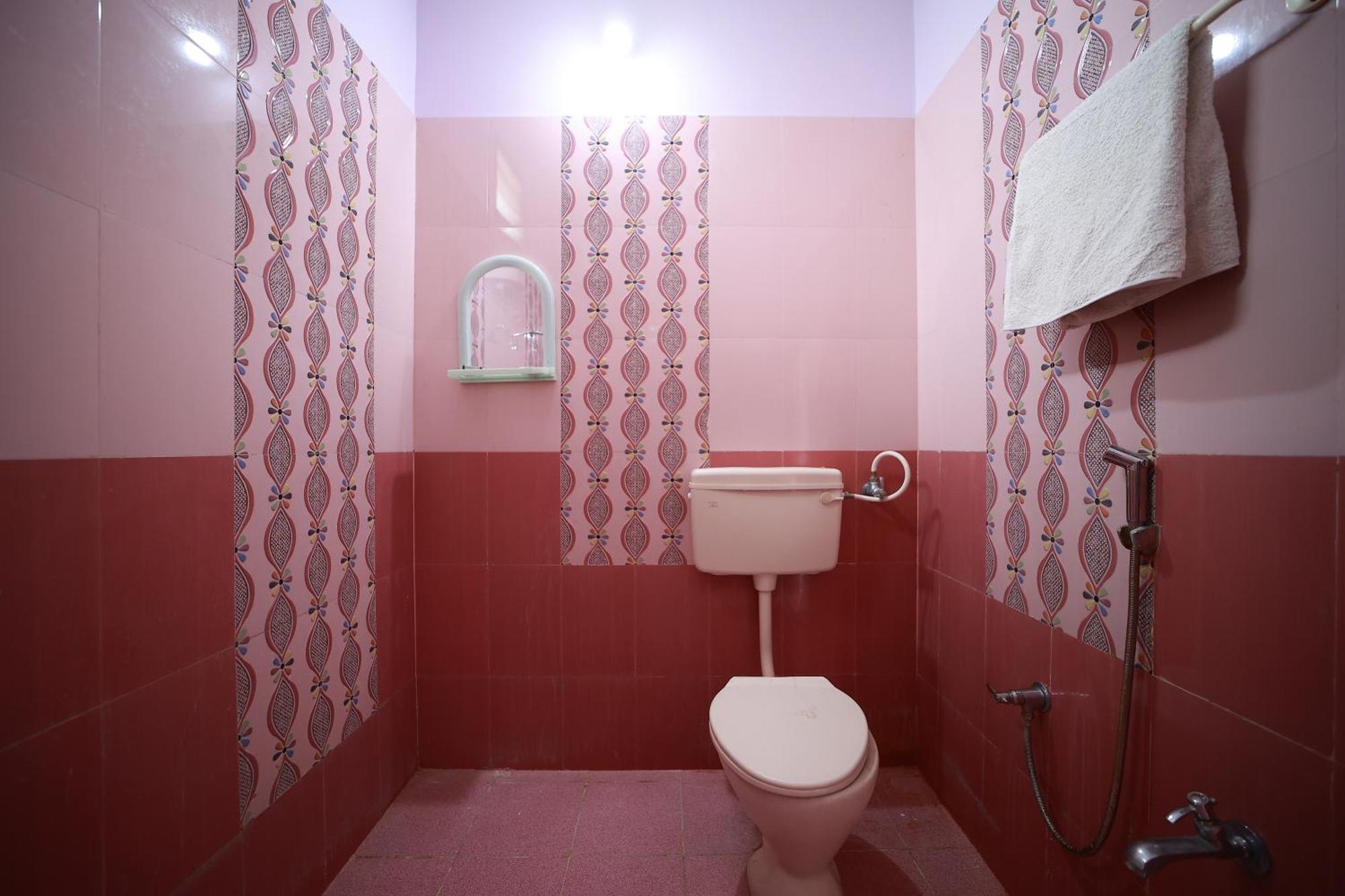 شقة Royal Castle Residency بونديتْشيري المظهر الخارجي الصورة