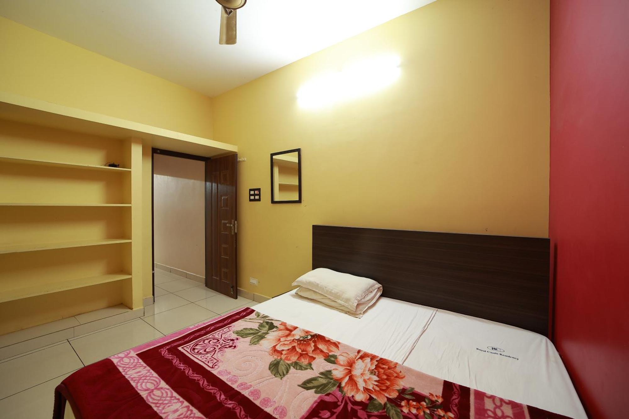 شقة Royal Castle Residency بونديتْشيري المظهر الخارجي الصورة
