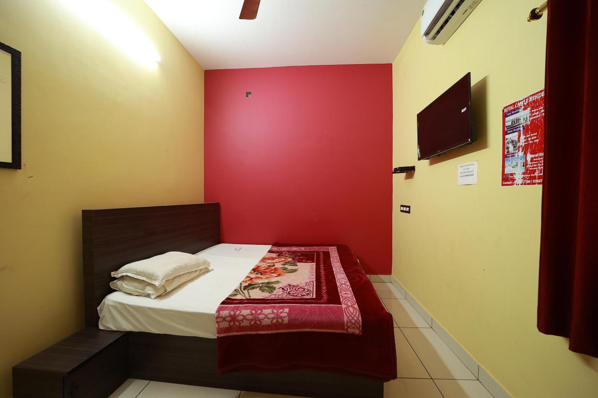 شقة Royal Castle Residency بونديتْشيري المظهر الخارجي الصورة
