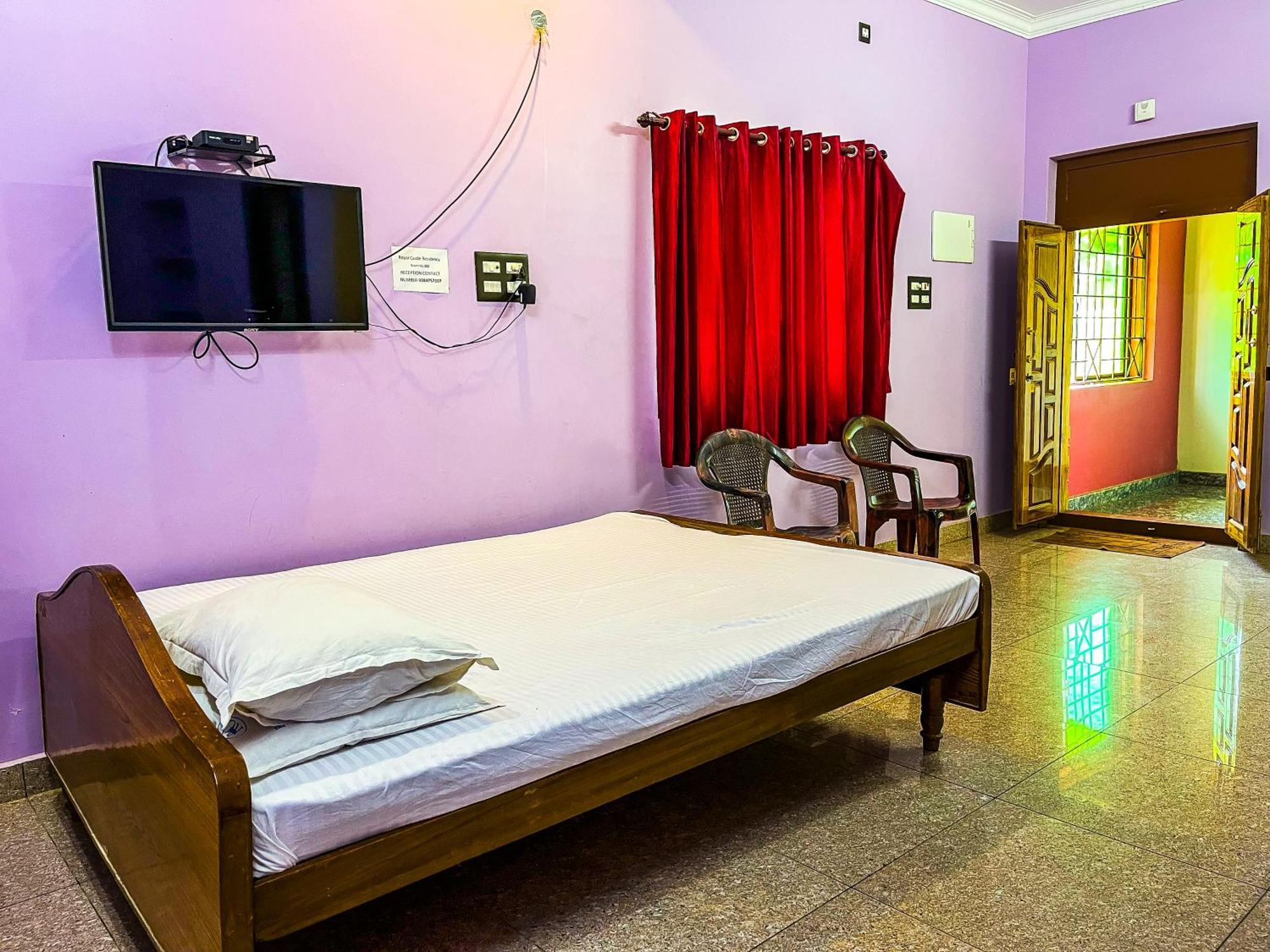 شقة Royal Castle Residency بونديتْشيري المظهر الخارجي الصورة