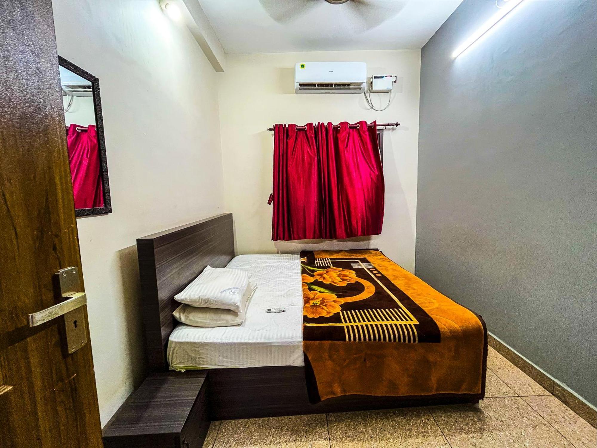 شقة Royal Castle Residency بونديتْشيري المظهر الخارجي الصورة
