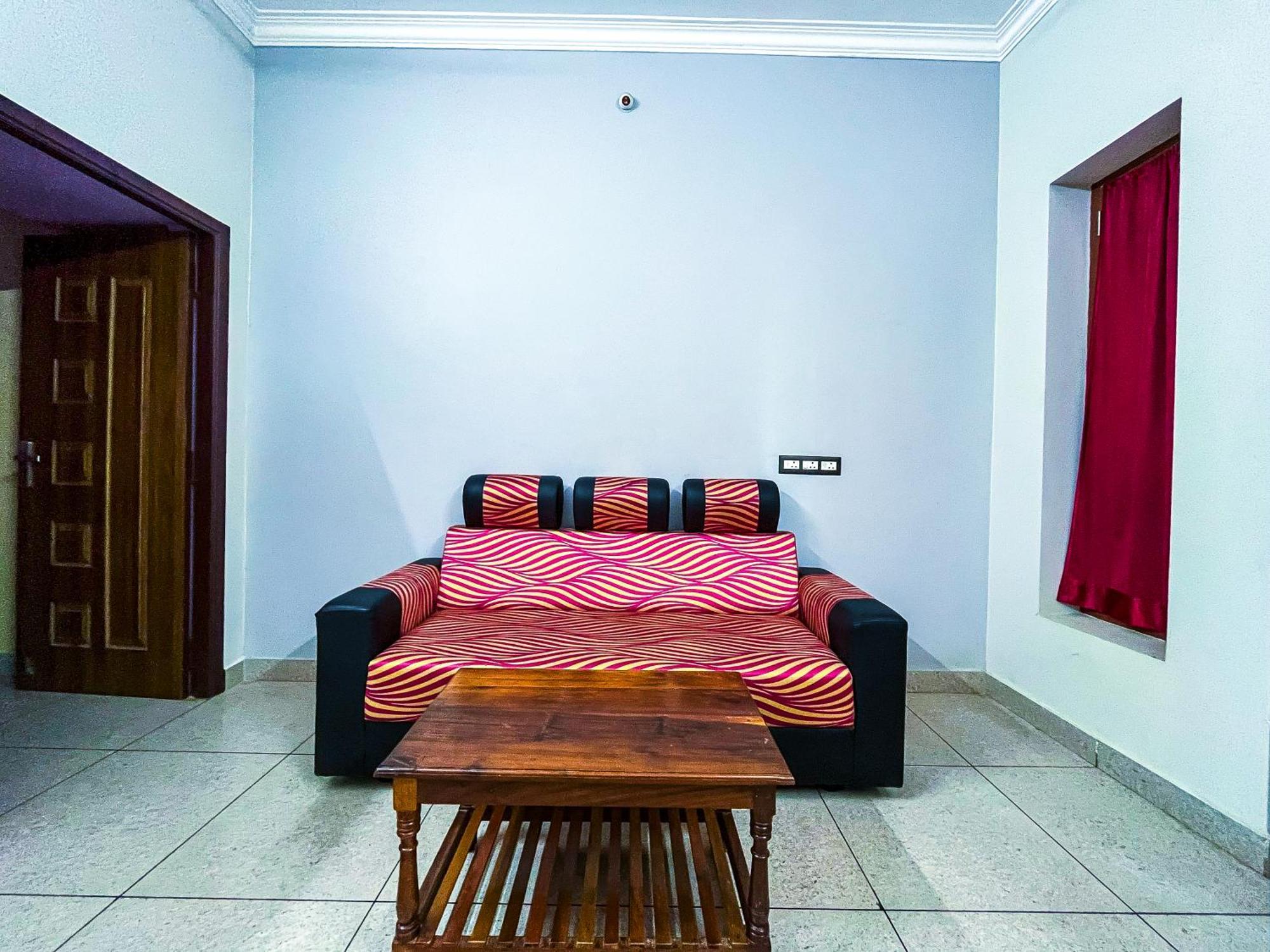 شقة Royal Castle Residency بونديتْشيري المظهر الخارجي الصورة